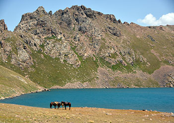 Voyage au Kirghizistan, trek, radnonnée, vélo, ski de randonnée