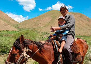 Voyage au Kirghizistan, trek, radnonnée, vélo, ski de randonnée